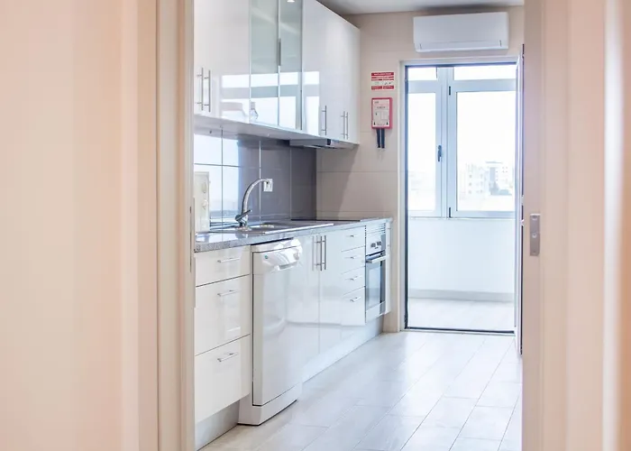 Apartament Violet House By Lovelystay